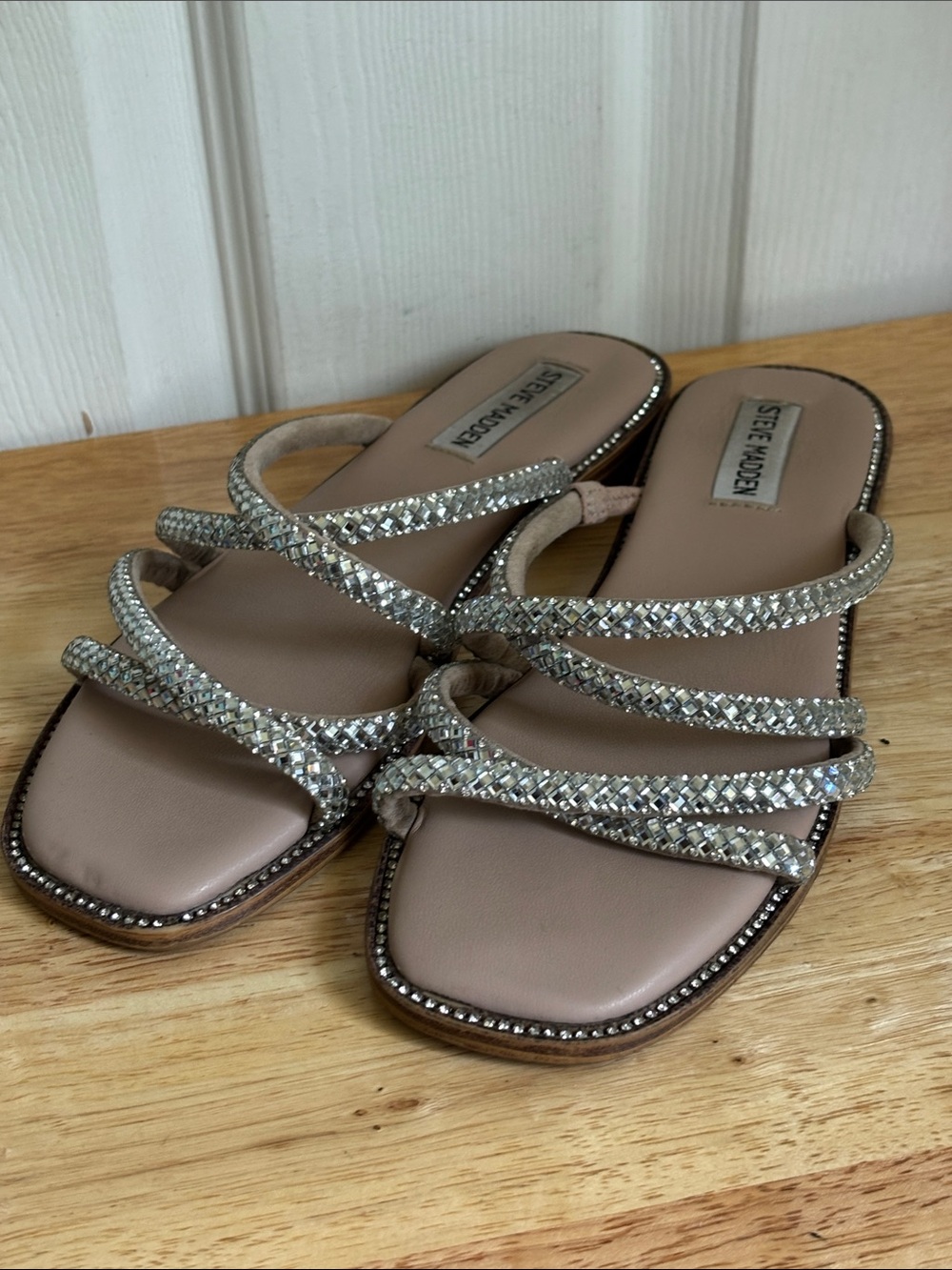 Steve Madden Dania Silver Glass Rhinestone Embellished Strappy Sandals Size 7